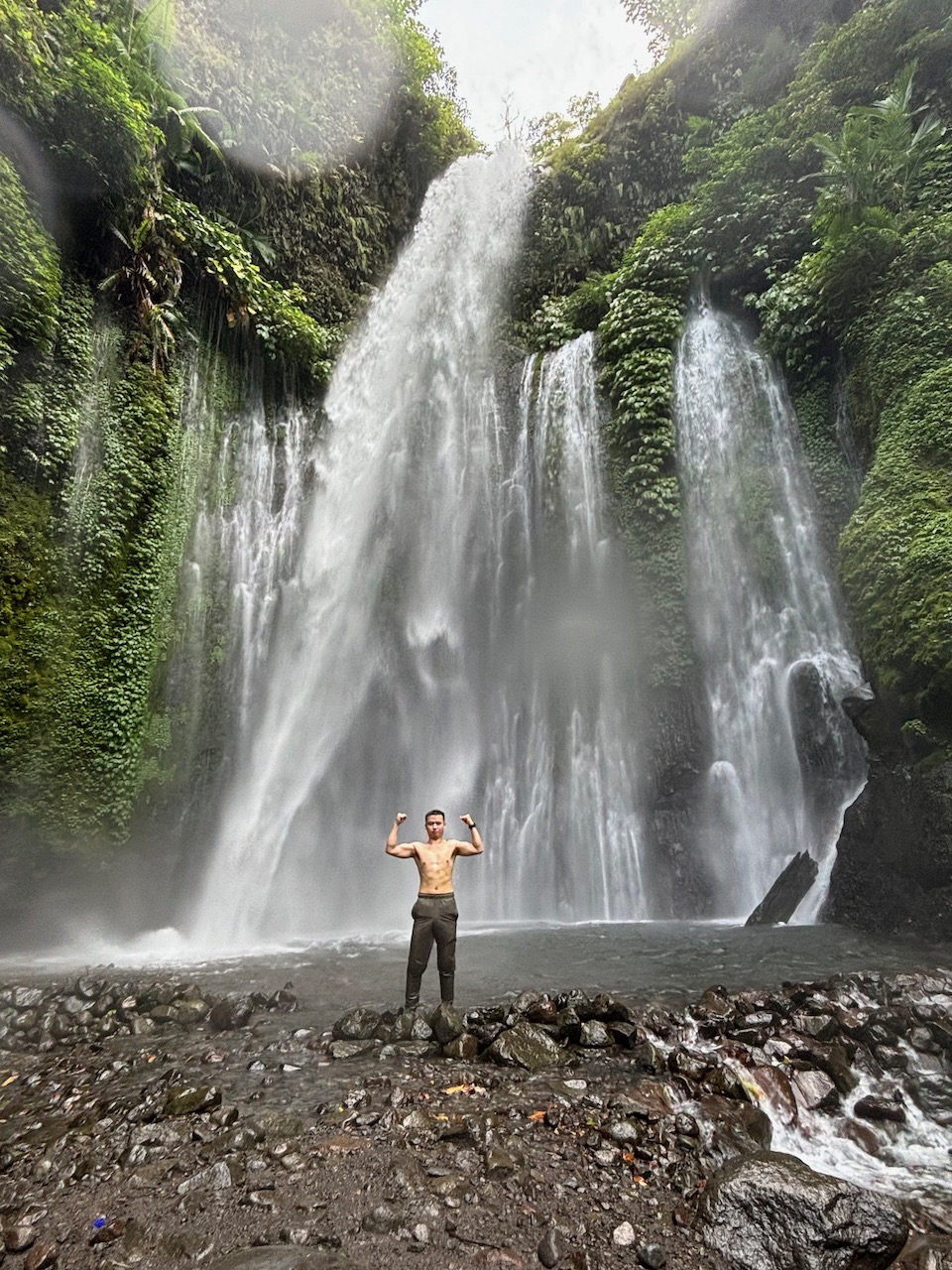 第二个瀑布Tiu Kelep Waterfall