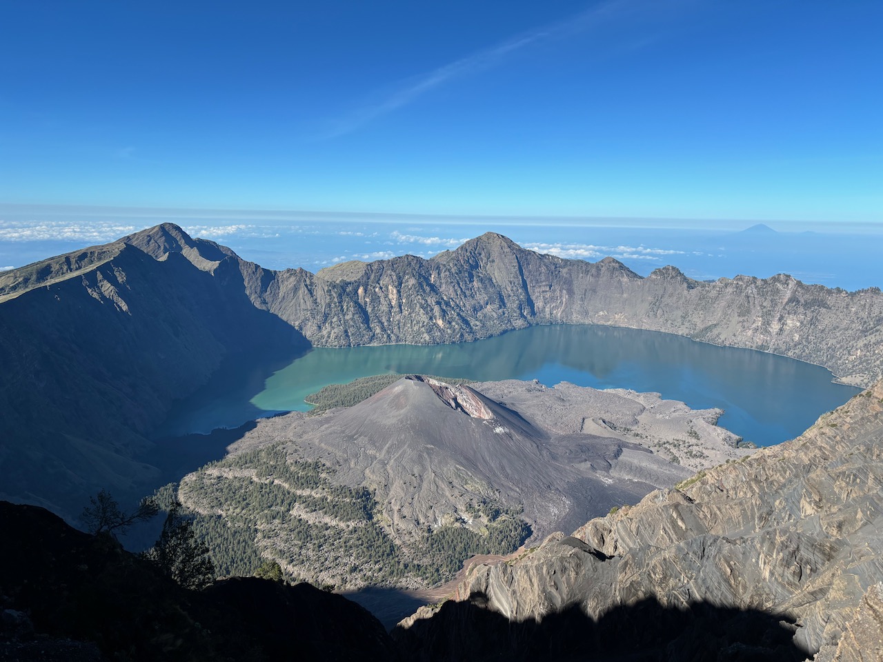 离火山口蛮近的